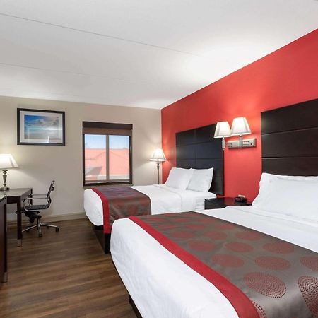 Ramada By Wyndham Panama City Exterior photo